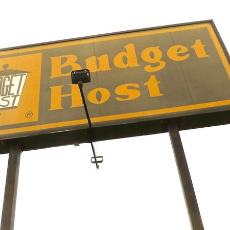 Budget Host Airport Inn 워터빌 외부 사진
